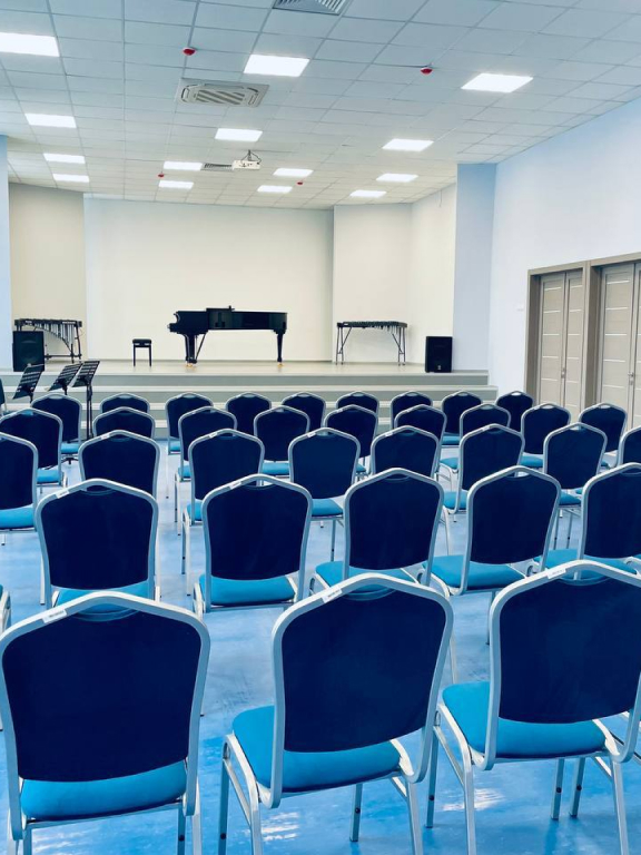 Металлические стулья для столовой Металлические стулья для столовой - фото